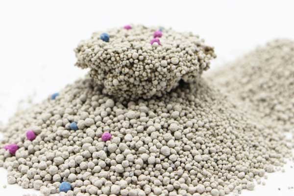 bentonite cat litter